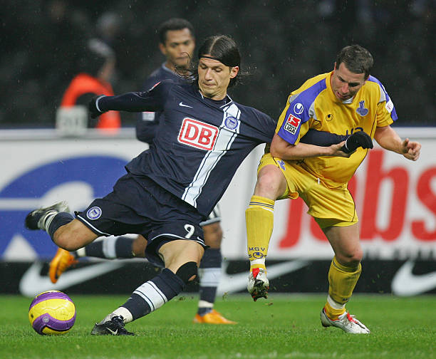 因球队近期 因球队近期