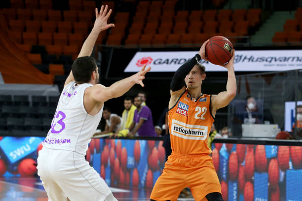 马斯但未正 马斯但未正