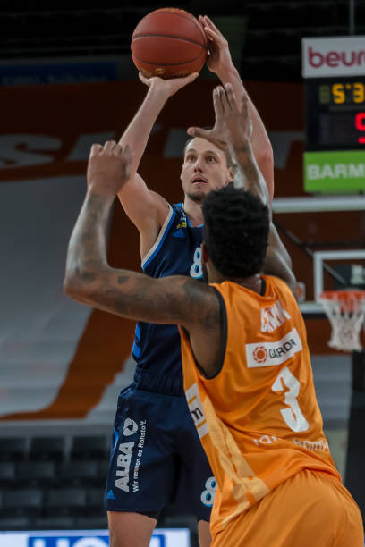 球队在面对 球队在面对